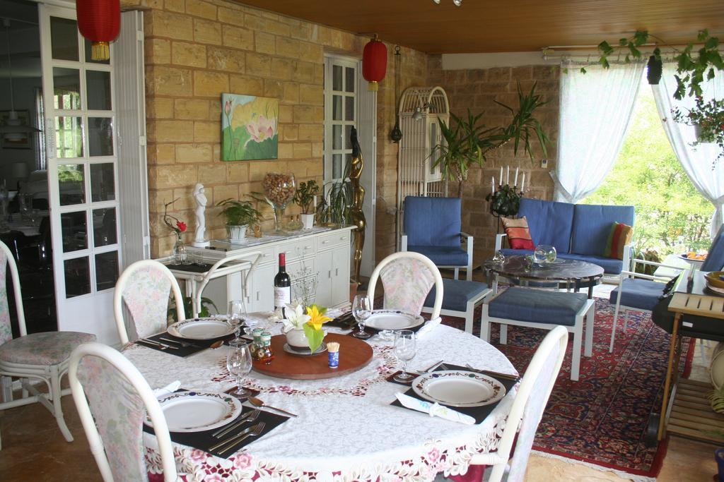 Le Balcon Des Jasses Bed & Breakfast Espere Exterior photo